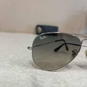 Ray-Ban Aviator large metal sunglasses